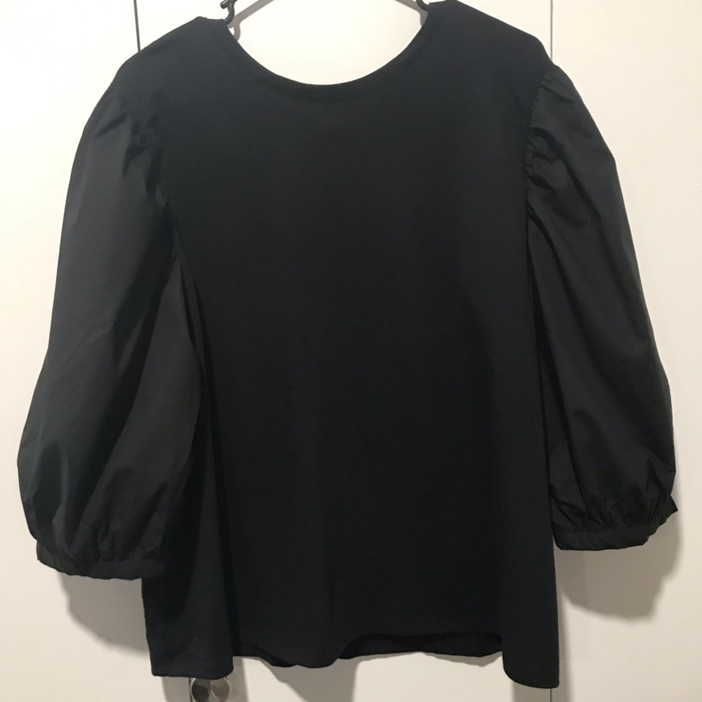 Women’s bell-sleeve blouse